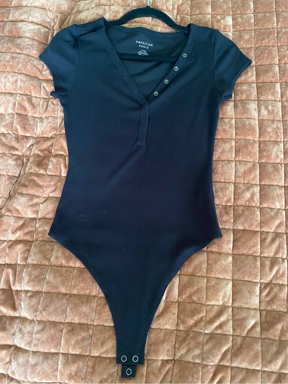 American Eagle Ribbed Snap Bodysuit – Black, Size Small Like New